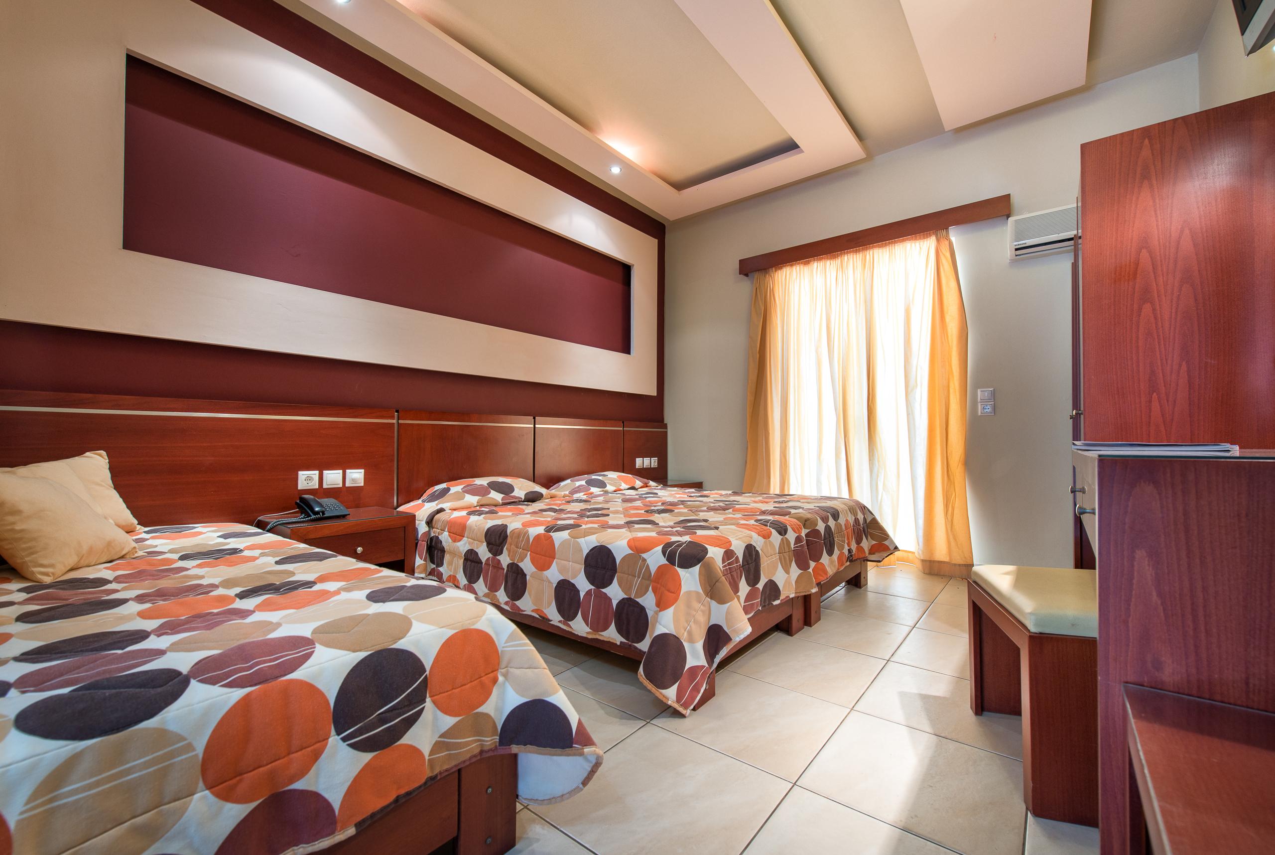 לגאנאס Canadian Hotel מראה חיצוני תמונה