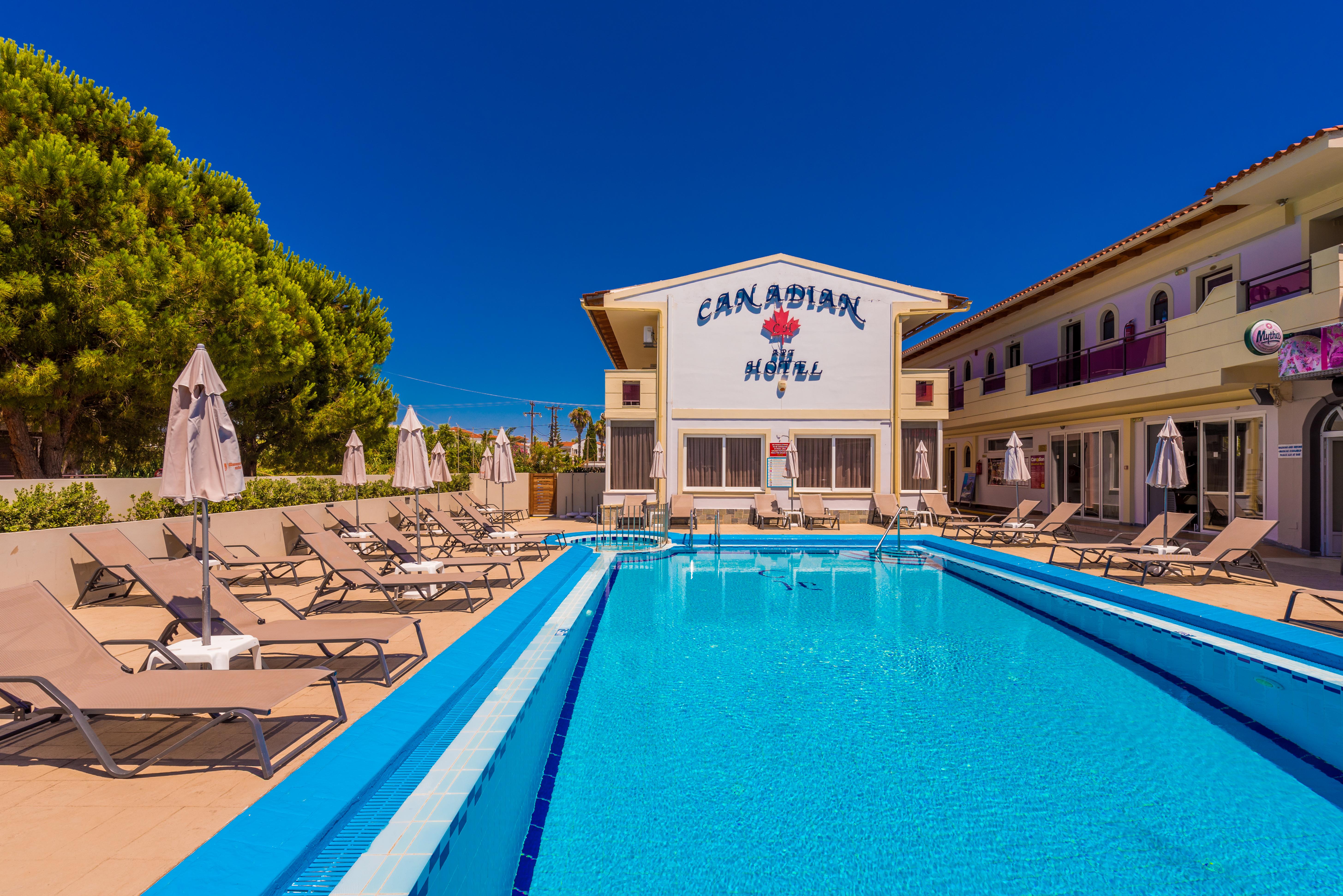 לגאנאס Canadian Hotel מראה חיצוני תמונה