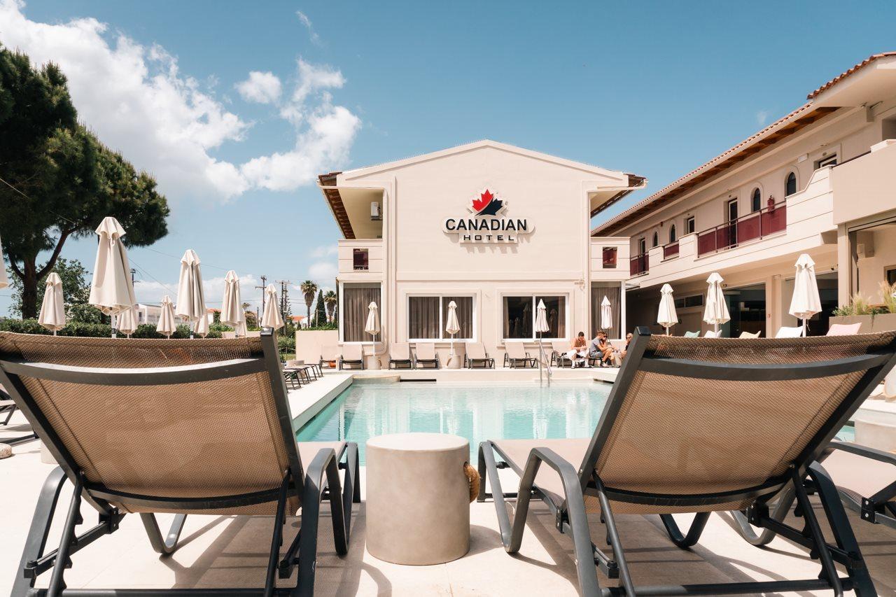 לגאנאס Canadian Hotel מראה חיצוני תמונה